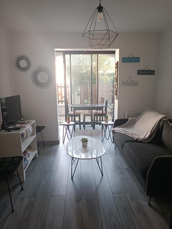 Joli Studio Res Au Calme En Rez De Jardin A Bandol. Exteriör bild